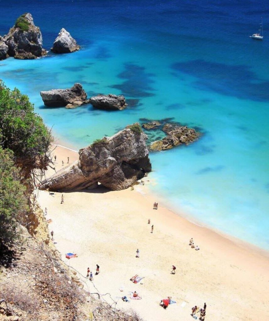 transfer barco praia ribeiro do cavalo sesimbra batnavo turismo 960x1149 1 856x1024
